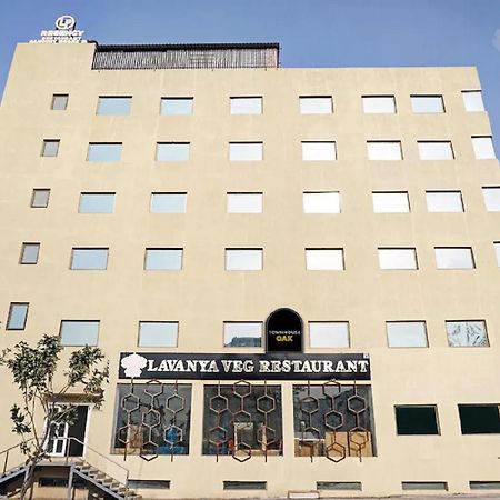 L P Regency, プネ エクステリア 写真